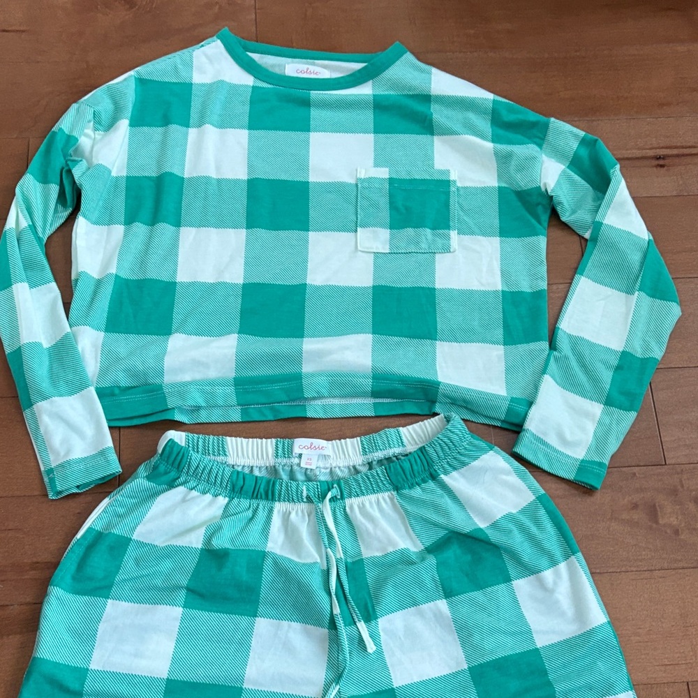 Girls Green Plaid Pajama Set